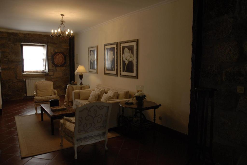 Casa Do Meio Do Povo - Turismo De Habitacao Chaves Exterior photo