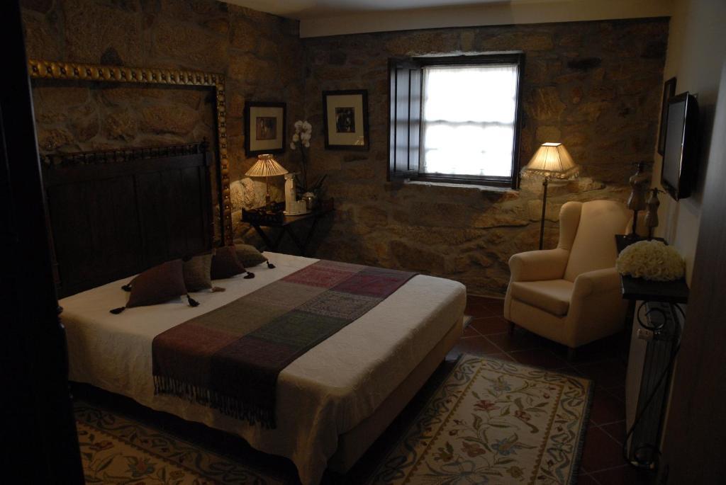 Casa Do Meio Do Povo - Turismo De Habitacao Chaves Room photo